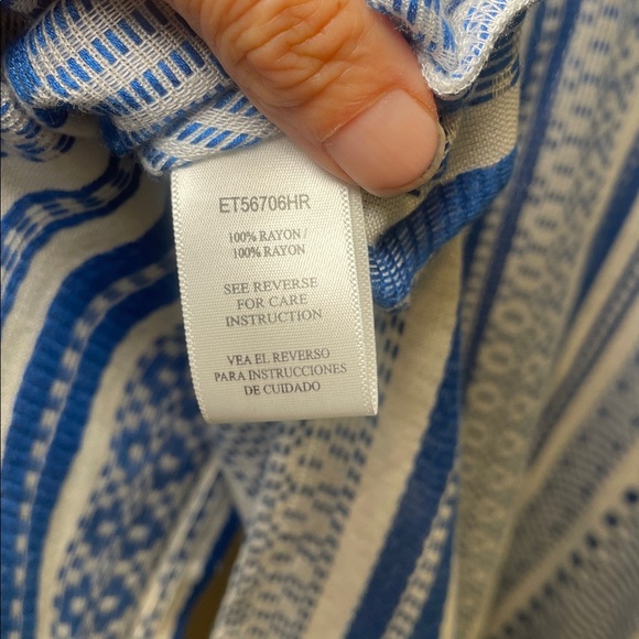 en Creme Blue and White Striped Woven Tunic Medium NWT - Picture 8 of 8